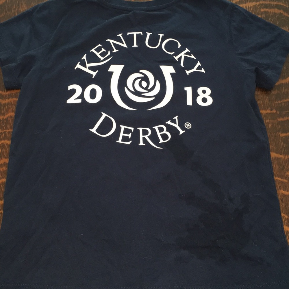 ***2/$12*** Vineyard vines Kentucky Derby shirt M